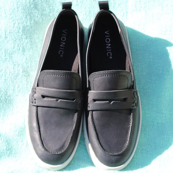 NEW VIONIC BLACK UPTOWN LOAFER SIZE 8.5 HAVE WORN ONCE AROUND HOUSE - Picture 2 of 10